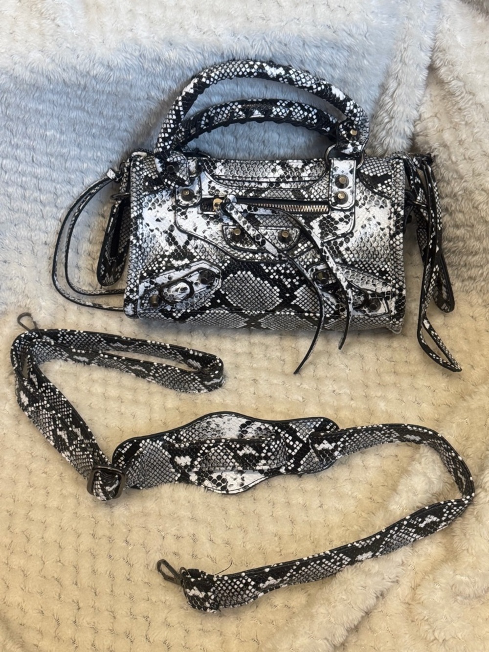 Balenciaga (Fake) Silver Python Embossed Leather Mini Classic City Bag - Picture 9 of 9